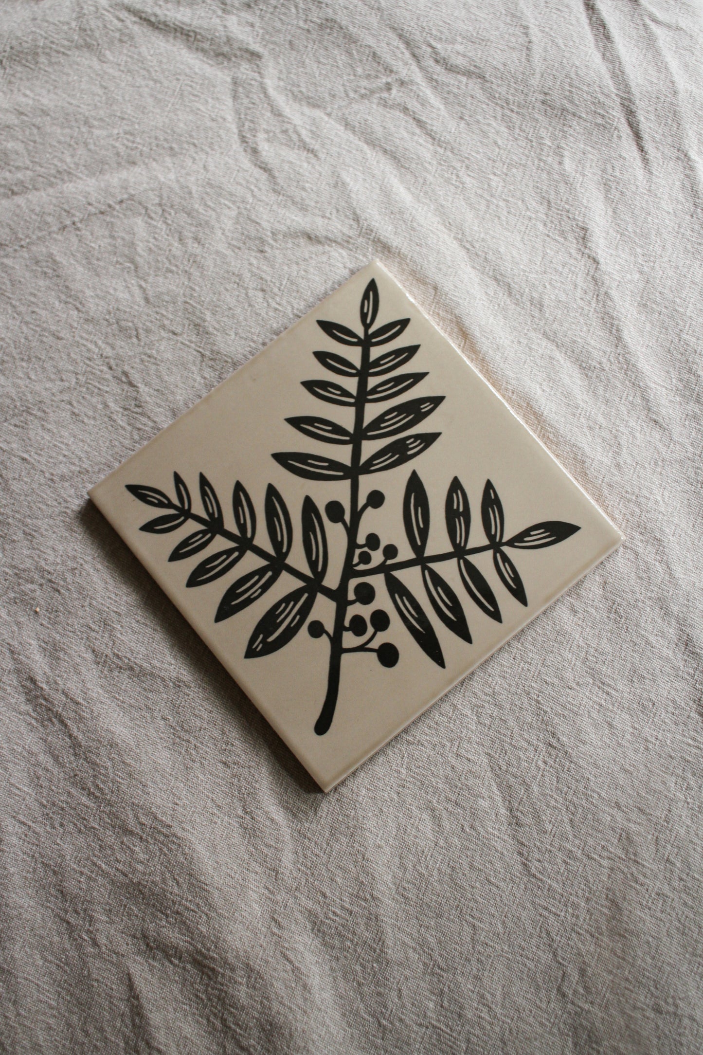 'Rowan' Illustrated Ceramic Tile
