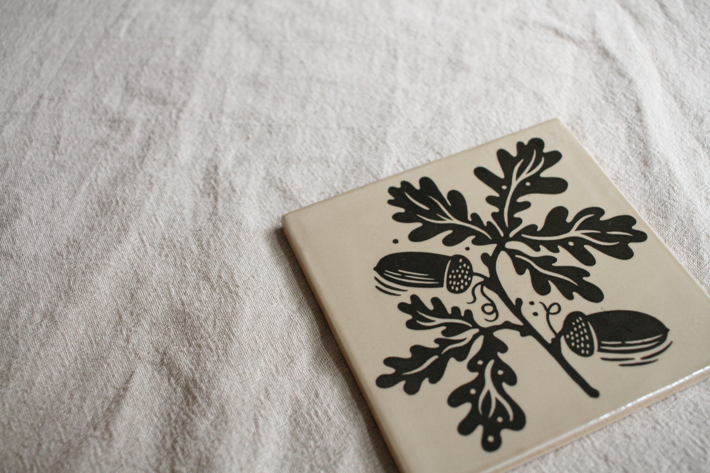 'Oak Leaf' Illustrated Ceramic Tile