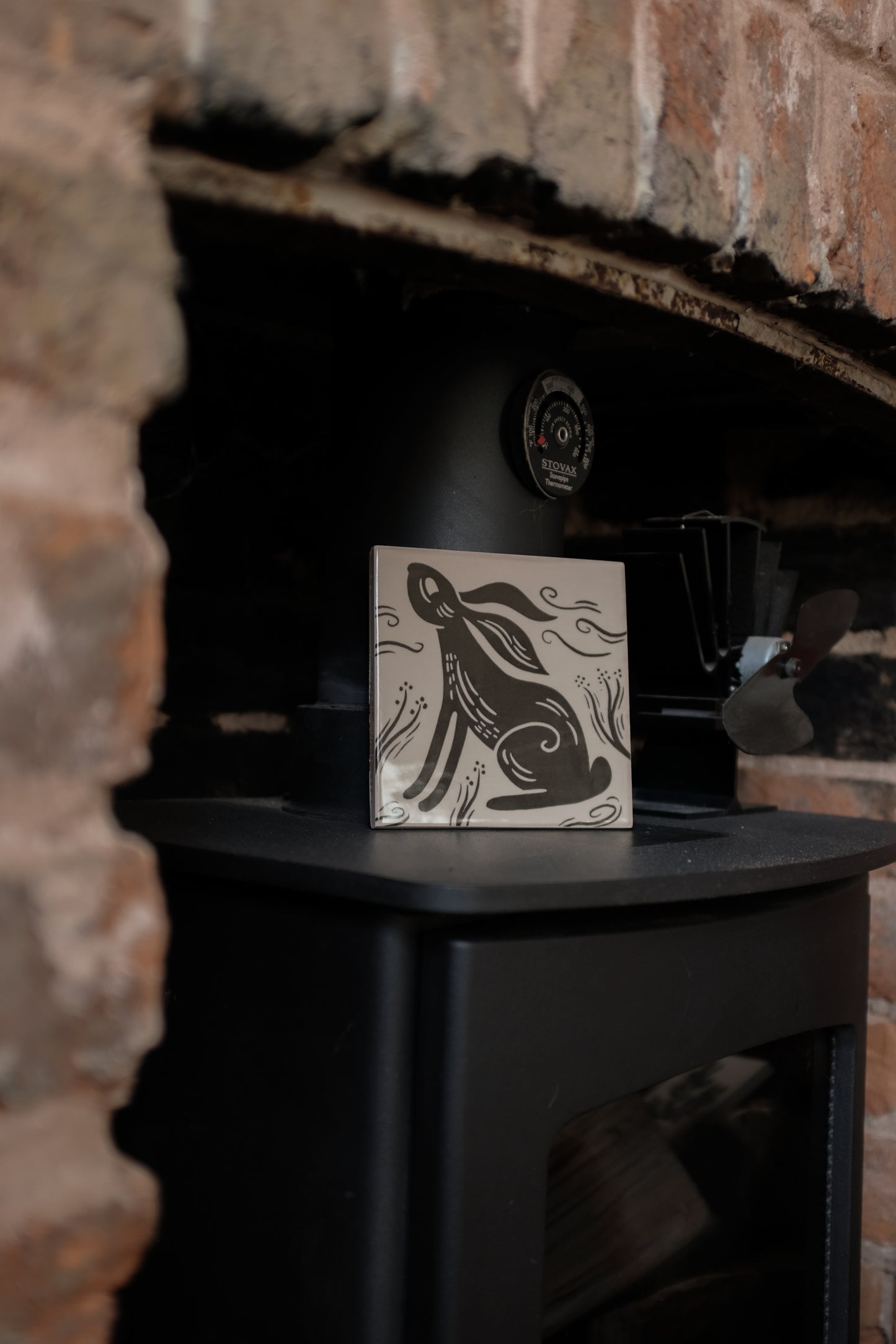 'Gazing Hare' Illustrated Ceramic Tile